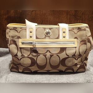 Coach Vintage Shoulder/Handbag F14878